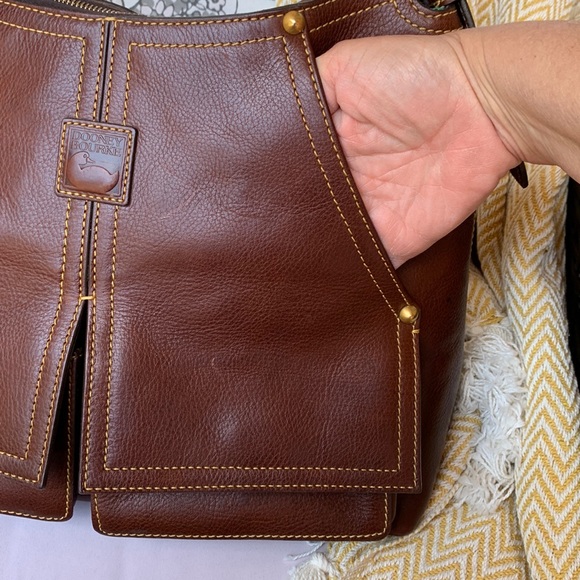 🦆Dooney & Bourke Kingston Hobo in brown chestnut color - Picture 9 of 16